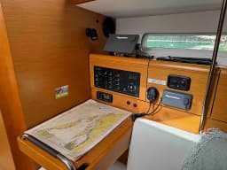Sun Odyssey 389 in Sukošan / D-Marin Dalmacija Marina thumbnail 5