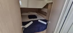 Oceanis 46.1 in Salerno / Marina d'Arechi thumbnail 8