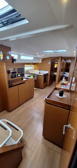 Sun Odyssey 490 in Lefkada / Nikiana Marina thumbnail 5