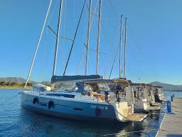 Dufour 430 in Sardinia / Portisco / Marina di Portisco thumbnail 38