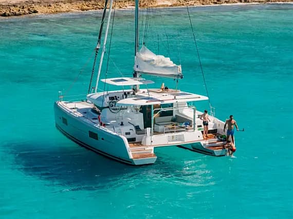 Lagoon 42 in Martinique / Le Marin - Photo 1