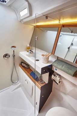 Sun Odyssey 440 in Volos / Port of Volos thumbnail 4