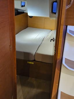 Sun Odyssey 440 in Volos / Port of Volos thumbnail 5