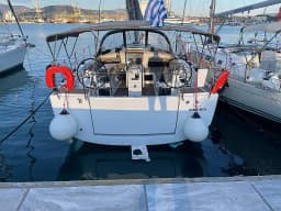 Sun Odyssey 440 in Volos / Port of Volos thumbnail 6