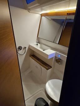 Sun Odyssey 440 in Volos / Port of Volos thumbnail 9