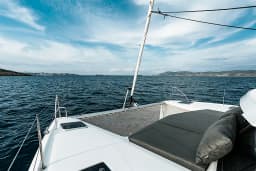 Isla 40 in Lavrion / Olympic Marina thumbnail 11