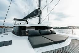 Isla 40 in Lavrion / Olympic Marina thumbnail 14