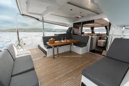 Isla 40 in Lavrion / Olympic Marina thumbnail 9