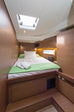 Oceanis 51.1 in Rhodes New Marina thumbnail 11