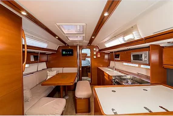 Dufour 405 Grand Large in Göcek Mucev Marina - Photo 3