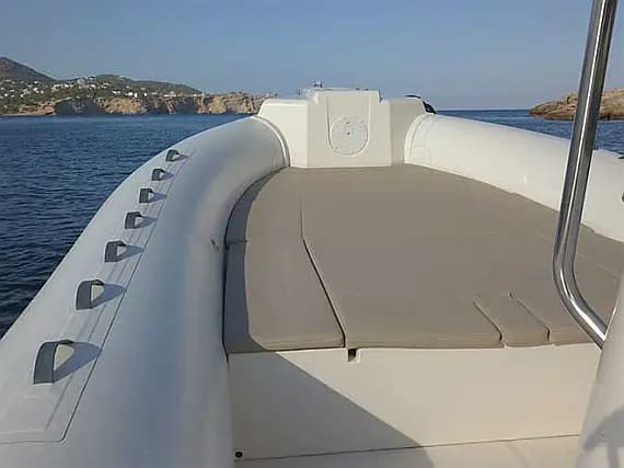Tempest 900 in Sardinia / Portisco / Marina di Portisco - Photo 2