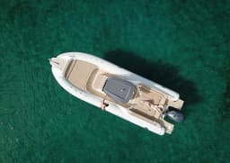 Tempest 900 in Sardinia / Portisco / Marina di Portisco thumbnail 4