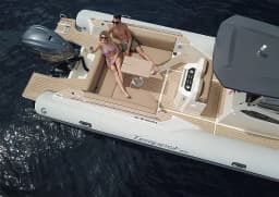 Tempest 900 in Sardinia / Portisco / Marina di Portisco thumbnail 6