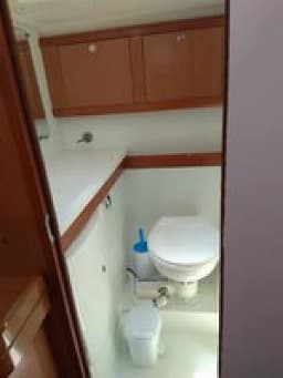 Oceanis 46 in Lefkada / Nikiana Marina thumbnail 6