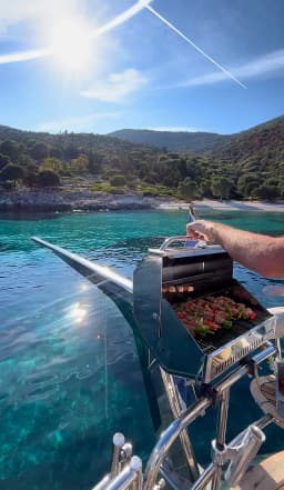 Sail boat in Lefkada / Vliho Yacht Club thumbnail 7