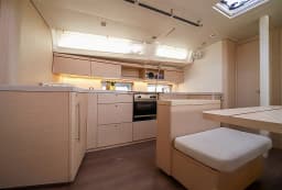 Oceanis 46.1 in Sardinia / Olbia / Marina di Olbia thumbnail 20