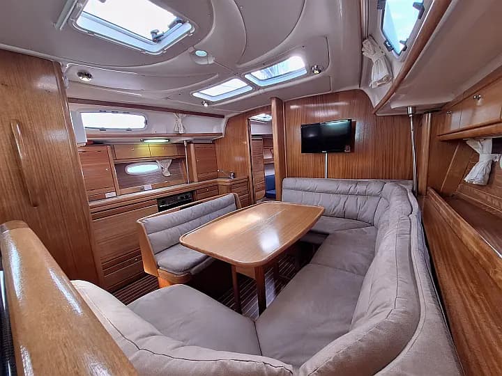 Bavaria 39 Cruiser in Hjellestad Marina - Photo 4