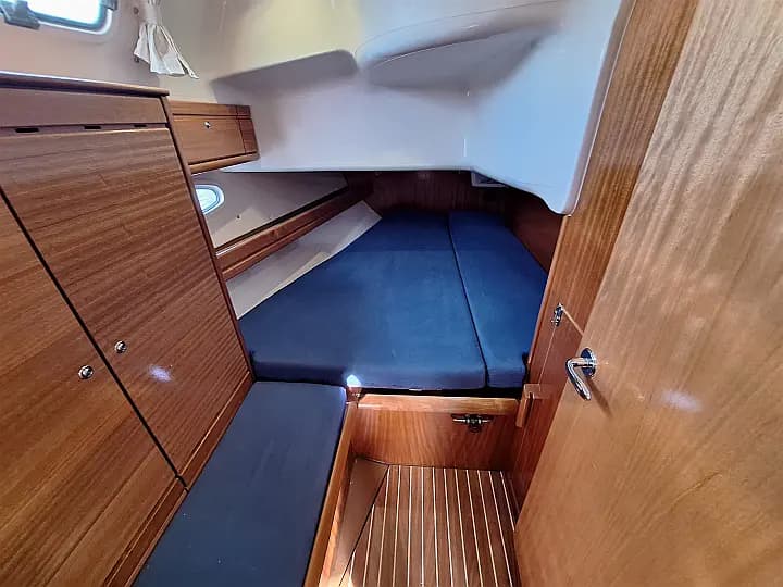Bavaria 39 Cruiser in Hjellestad Marina - Photo 5