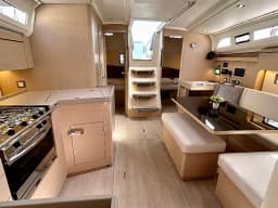 Oceanis 40.1 in Corfu / Gouvia / D-Marin Marina Gouvia thumbnail 11