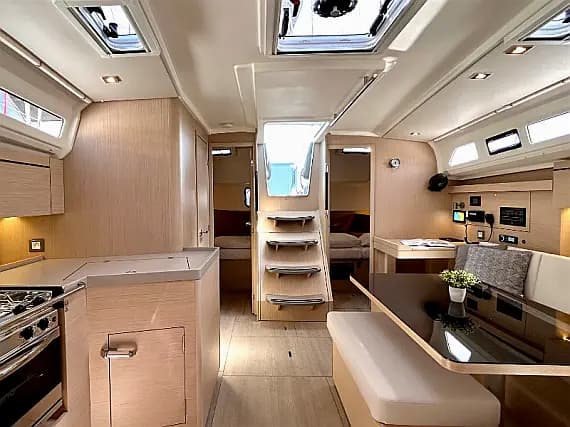 Oceanis 40.1 in Corfu / Gouvia / D-Marin Marina Gouvia - Photo 3