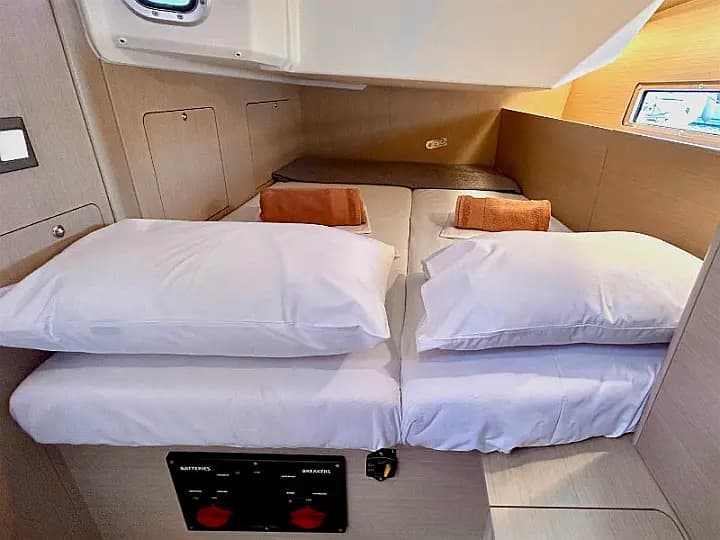Oceanis 40.1 in Corfu / Gouvia / D-Marin Marina Gouvia - Photo 5