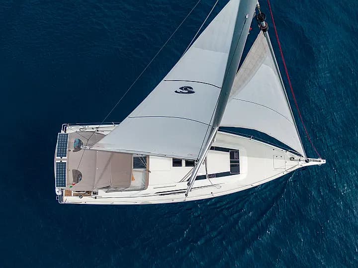 Oceanis 46.1 in Sardinia / Cannigione - Photo 5
