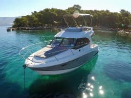 Antares 30 Fly in Split / Marina Zenta thumbnail 6