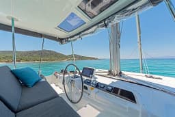 Lagoon 46 in Athens / Alimos Marina thumbnail 18