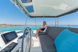 Lagoon 46 in Athens / Alimos Marina thumbnail 20