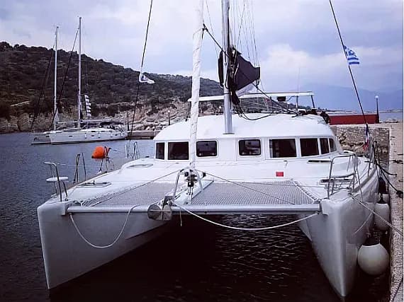 Lagoon 380 in Lefkada / Port of Lefkas - image 1