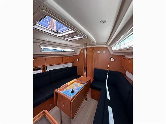 Bavaria Cruiser 34 in Trogir / ACI Marina Trogir - Photo 3