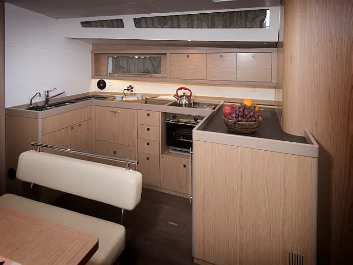 Oceanis 48 in Kaštel Gomilica / Marina Kaštela - Photo 4