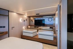 Azimut S7 in Šibenik / D-Marin Marina Mandalina thumbnail 24