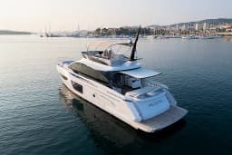 Azimut S7 in Šibenik / D-Marin Marina Mandalina thumbnail 5
