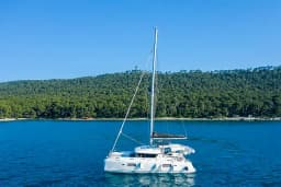 Lagoon 42 in Kaštel Gomilica / Marina Kaštela thumbnail 7