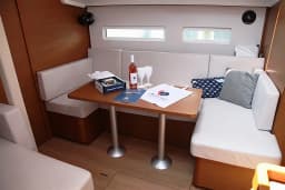 Sun Odyssey 410 in Corfu / Mpenitses / Marina Benitses thumbnail 11