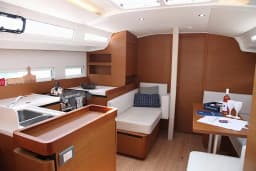 Sun Odyssey 410 in Corfu / Mpenitses / Marina Benitses thumbnail 9