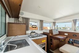Lagoon 40 in Sicily / Furnari / Marina Portorosa thumbnail 14