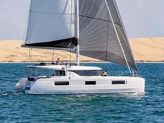 Lagoon 46 in Corsica / Ajaccio / Port Tino Rossi - image 1