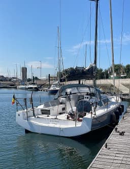 Pogo 36 in La Trinité-sur-Mer / Port de la Trinité-sur-Mer thumbnail 10