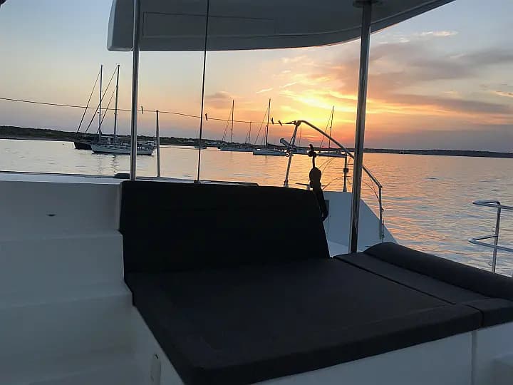 Lagoon 450 Fly in Ibiza / Sant Antoni de Portmany Port - Photo 4