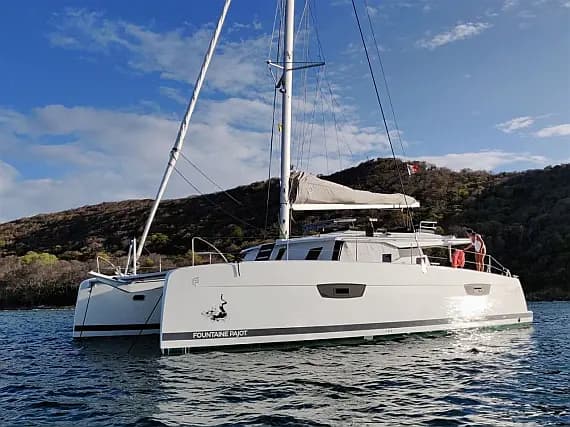Saona 47 in Athens / Alimos Marina - image 1