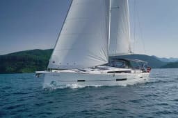 Dufour 520 Grand Large in Marmaris Yacht Marina thumbnail 10