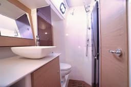 Dufour 520 Grand Large in Marmaris Yacht Marina thumbnail 17