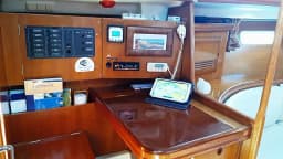 Oceanis 393 in Split / Marina Zenta thumbnail 20