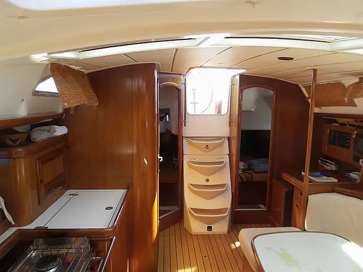 Oceanis 393 in Split / Marina Zenta - Photo 5