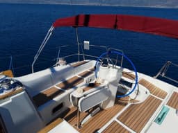 Oceanis 393 in Split / Marina Zenta thumbnail 8