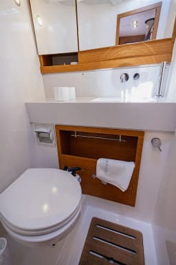 Dufour 470 in Kaštel Gomilica / Marina Kaštela thumbnail 23