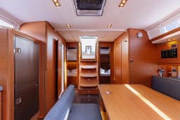 Dufour 470 in Kaštel Gomilica / Marina Kaštela thumbnail 26