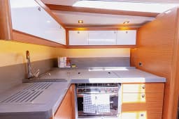 Dufour 470 in Kaštel Gomilica / Marina Kaštela thumbnail 27